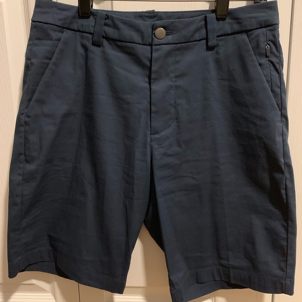 Men’s Lululemon Commission Shorts!
